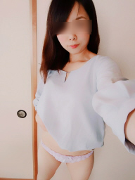 桃菜使用済み下着010